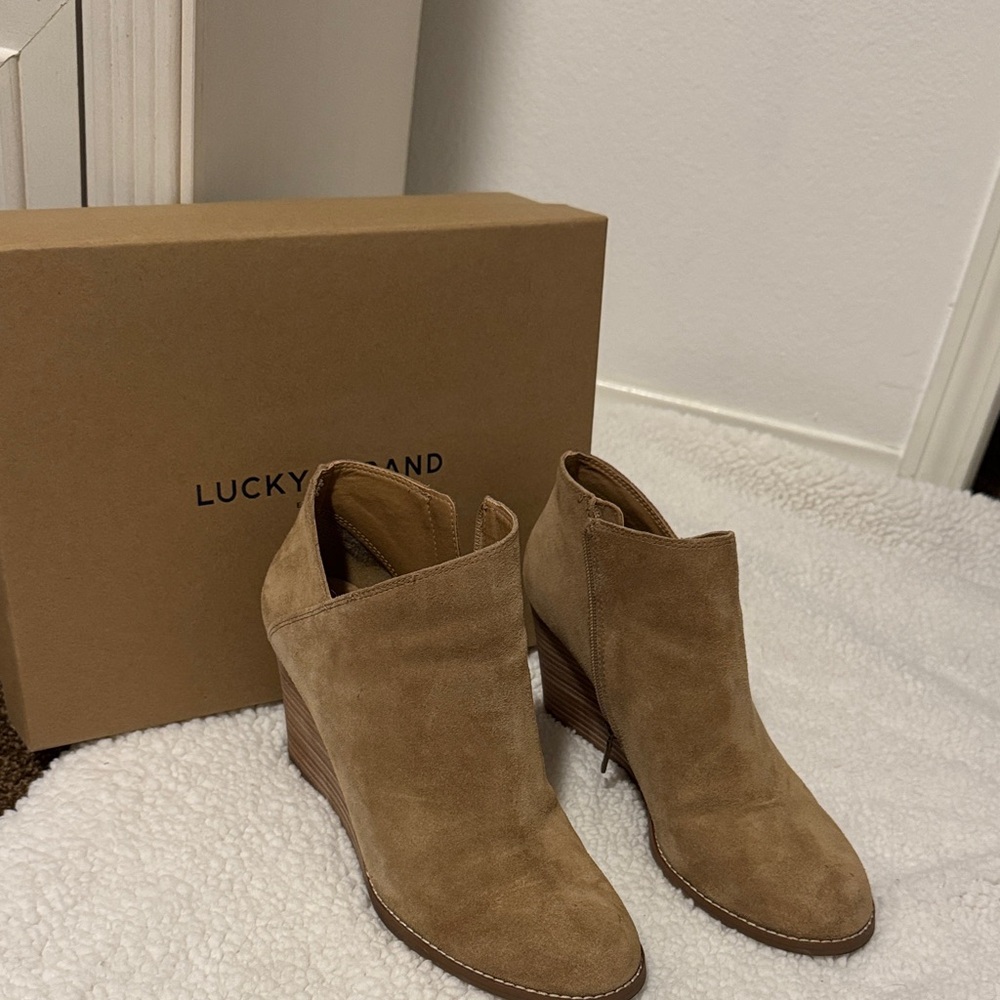 Lucky Brand Women's Brown Suede Ankle Booties